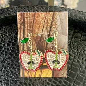 NEW FREE SHIPPING Sparkling Bejeweled Apple Earrings
